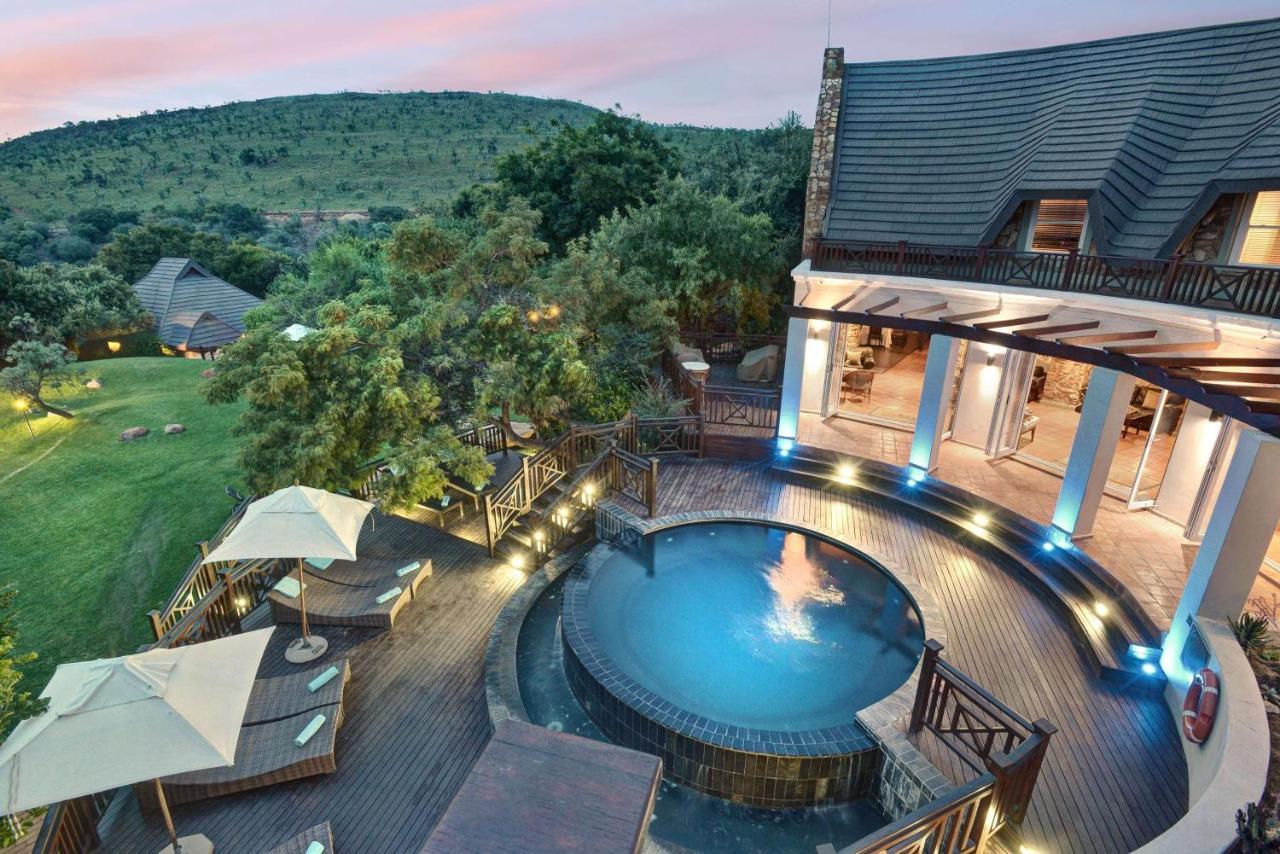 Mount Grace Hotel & Spa Magaliesburg Extérieur photo The swimming pool at the resort