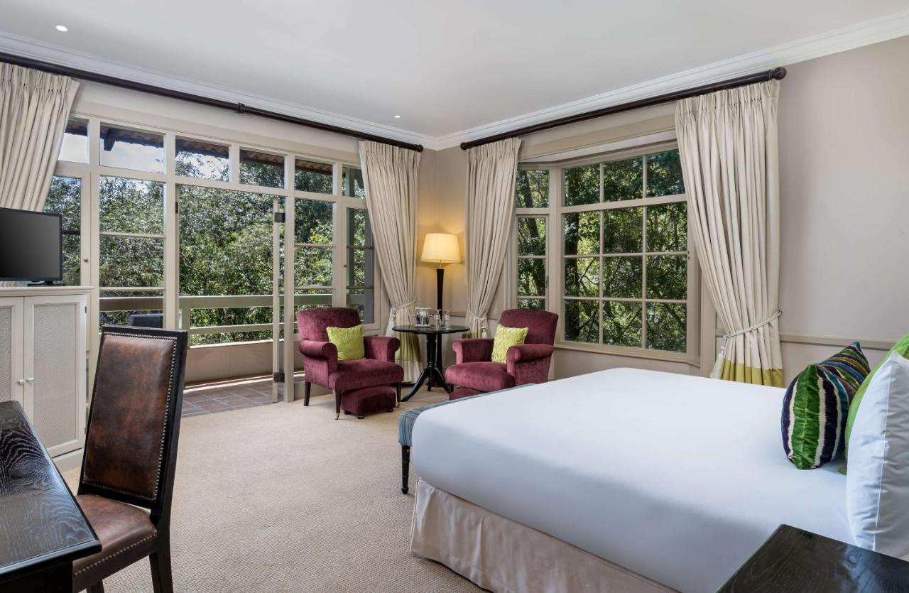 Mount Grace Hotel & Spa Magaliesburg Extérieur photo A bedroom at the hotel