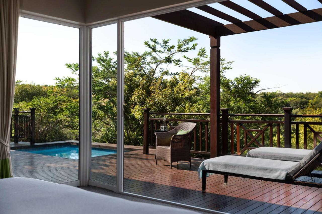 Mount Grace Hotel & Spa Magaliesburg Extérieur photo A sliding door