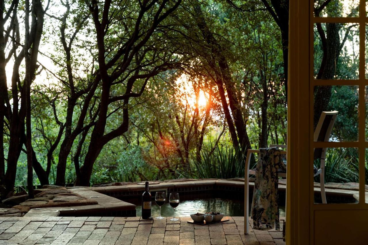 Mount Grace Hotel & Spa Magaliesburg Extérieur photo The deck at the house
