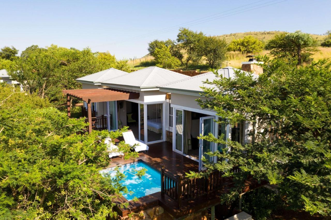 Mount Grace Hotel & Spa Magaliesburg Extérieur photo A private villa at the resort