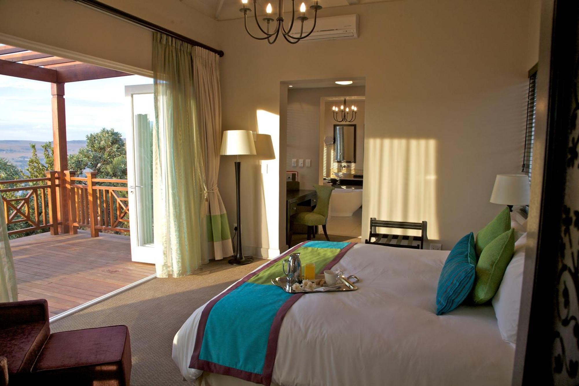 Mount Grace Hotel & Spa Magaliesburg Chambre photo A bedroom at the Oyster Box