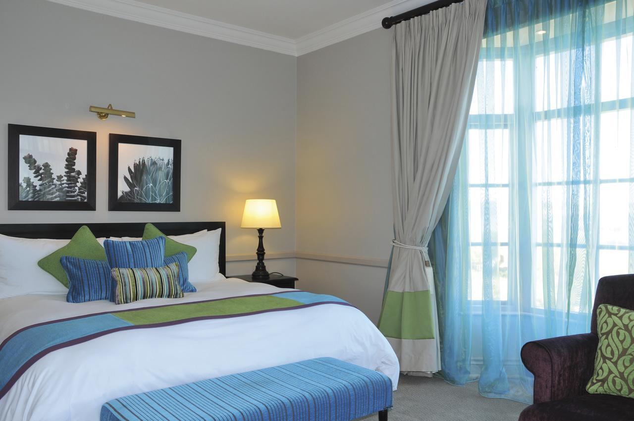 Mount Grace Hotel & Spa Magaliesburg Extérieur photo A bedroom at the hotel