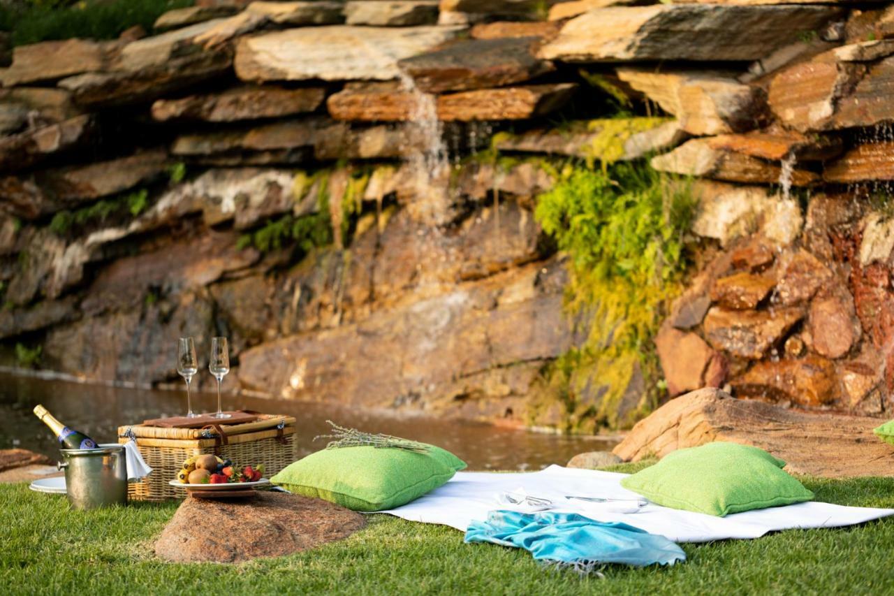 Mount Grace Hotel & Spa Magaliesburg Extérieur photo The Waterfall