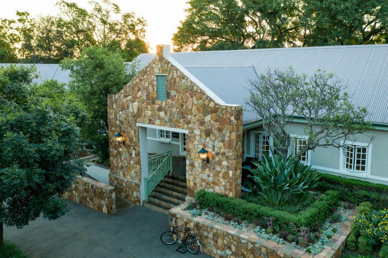 Mount Grace Hotel & Spa Magaliesburg Extérieur photo The entrance to the main house