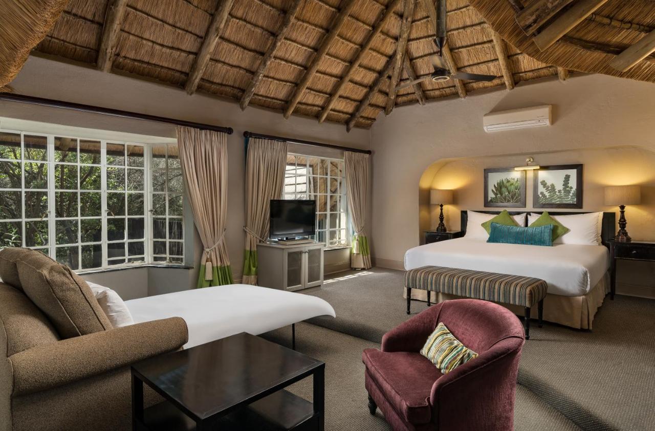 Mount Grace Hotel & Spa Magaliesburg Extérieur photo Executive Suite at the Oyster Box